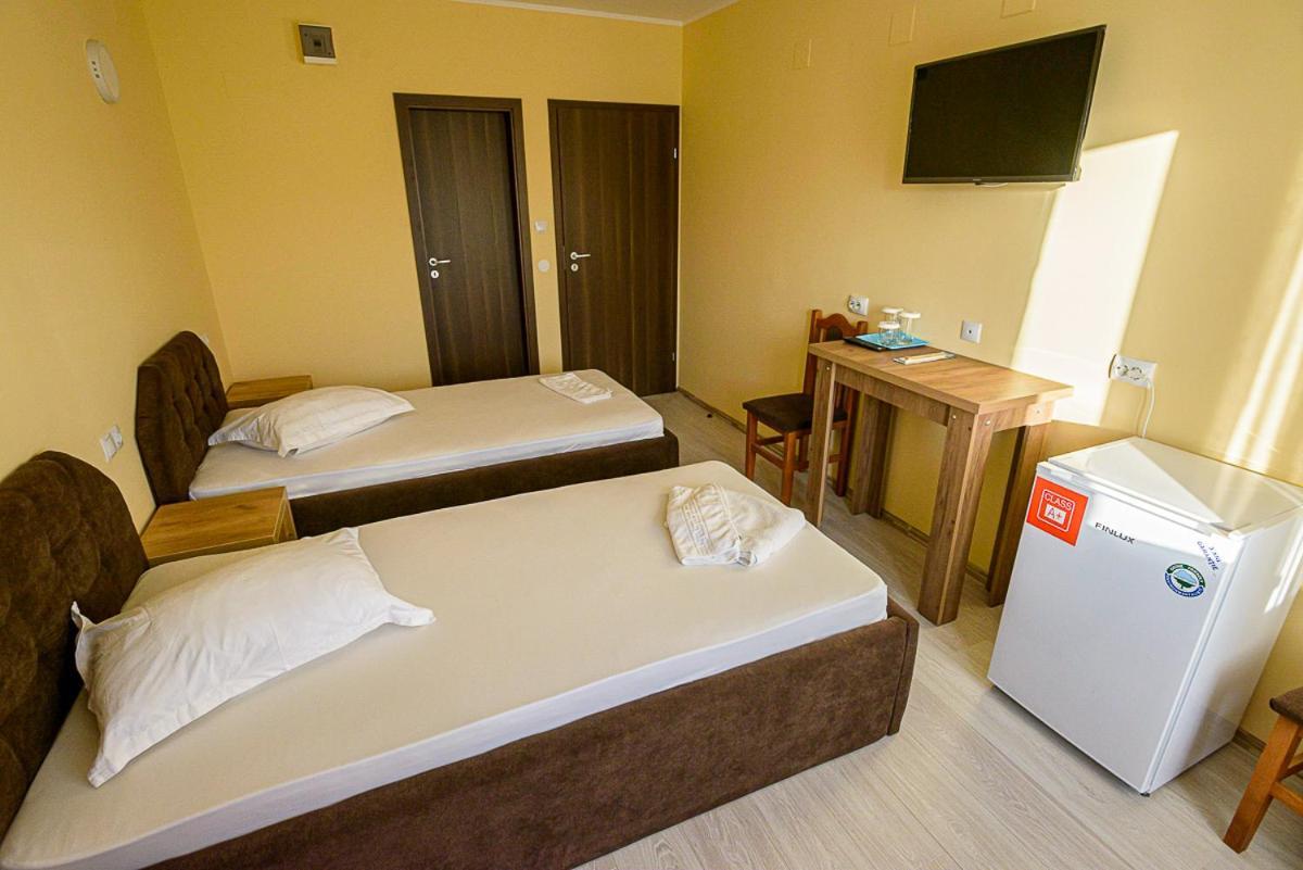 Casa Domneasca Riana Hotell Piteşti Eksteriør bilde